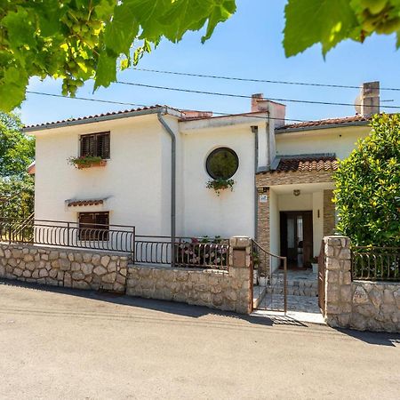 Beautiful Apartment In Omisalj With Kitchen Omišalj Exterior foto