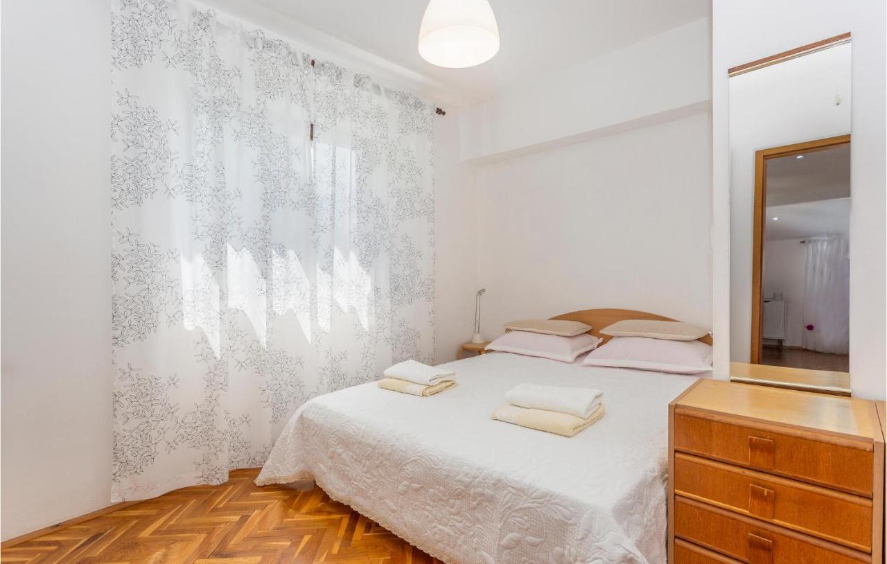 Beautiful Apartment In Omisalj With Kitchen Omišalj Exterior foto